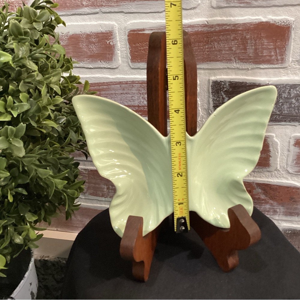 🟢 Vintage Soft Green Butterfly Ashtray - Ceramic Crafted - Many Uses - Unique - Picture 9 of 11